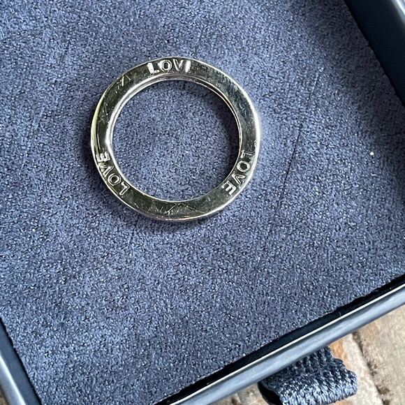 LOVE pendant - Picture 3 of 4